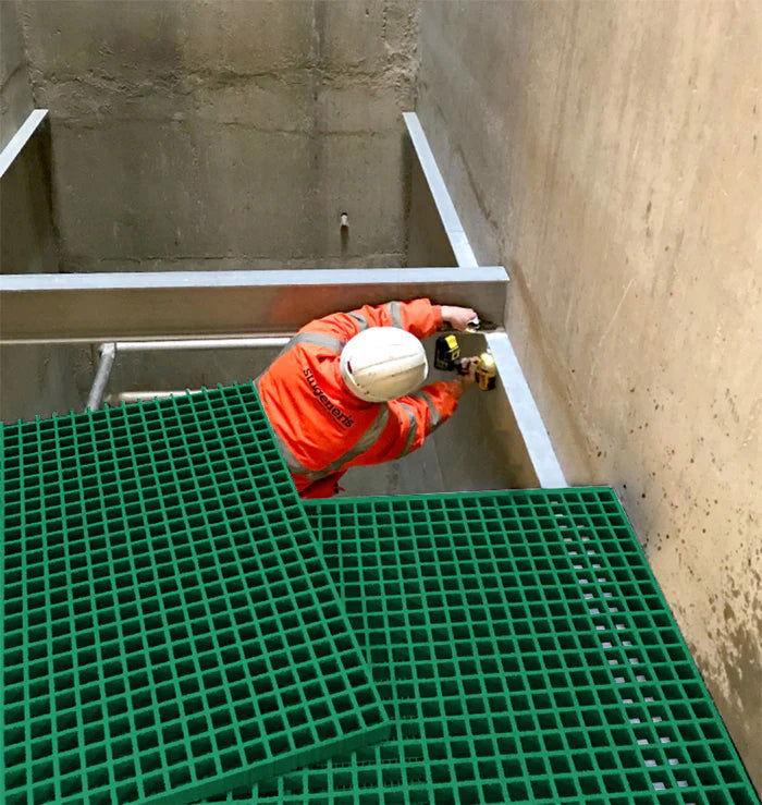 50mm GRP Open Mesh Grating For Ramps And Covers green- finishings UK