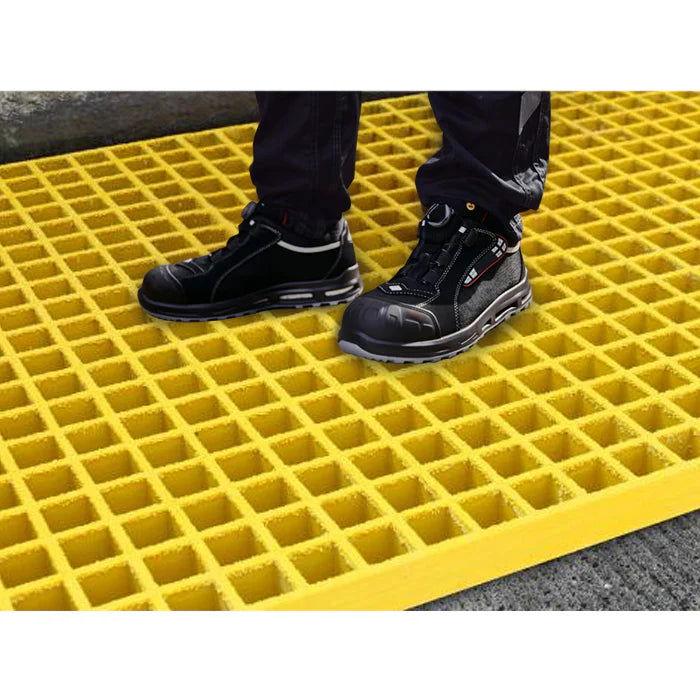 50mm GRP Open Mesh Grating For Ramps And Covers - finishings UK