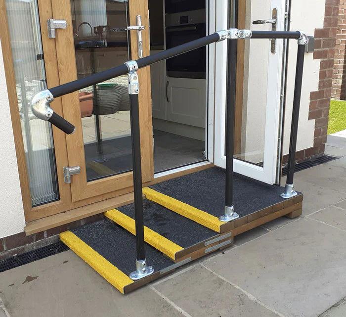 Heavy Duty Anti Slip GRP Stair Treads For Frosty And Oily Conditions - finishings UK