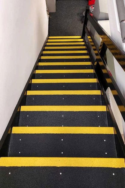 Heavy Duty Anti Slip GRP Stair Treads For Frosty And Oily Conditions - finishings UK